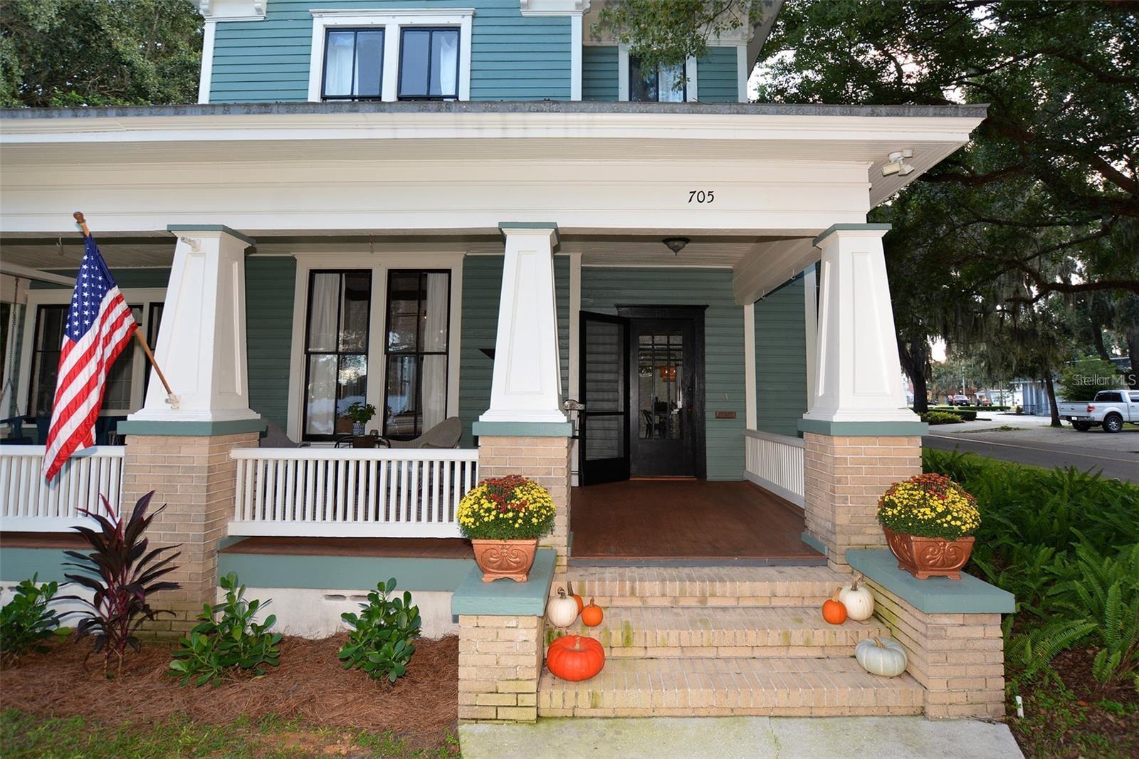 Image 10 of 82 For 705 Church Street