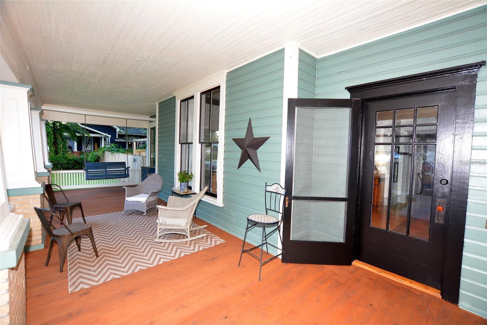 Image 11 of 82 For 705 Church Street