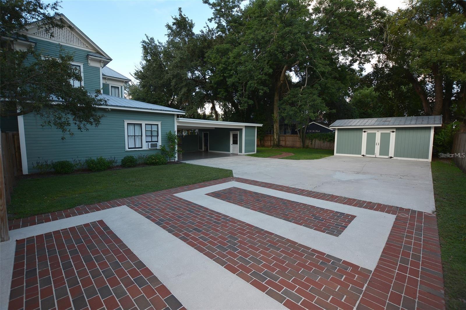 Image 16 of 82 For 705 Church Street