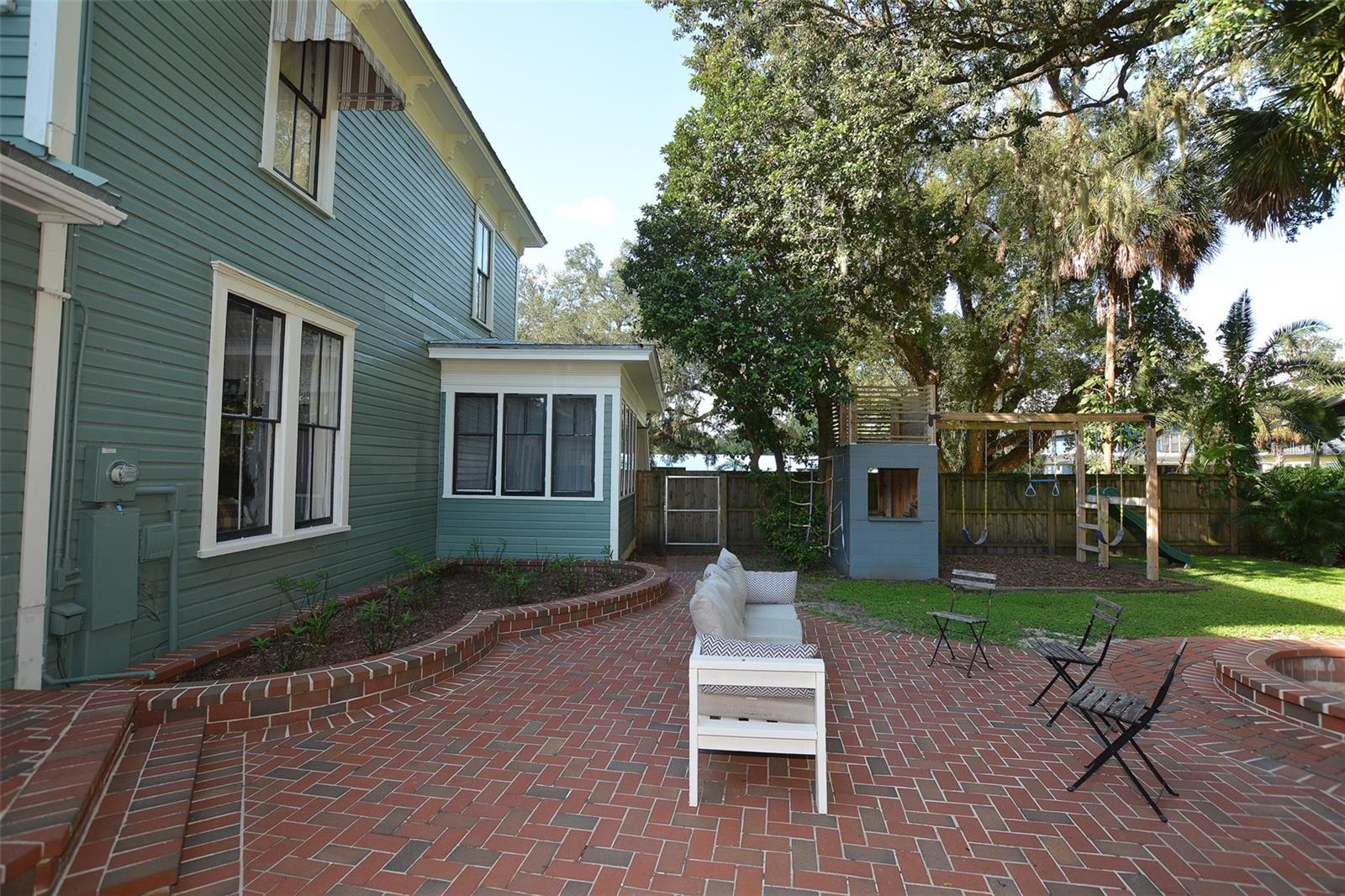 Image 30 of 82 For 705 Church Street