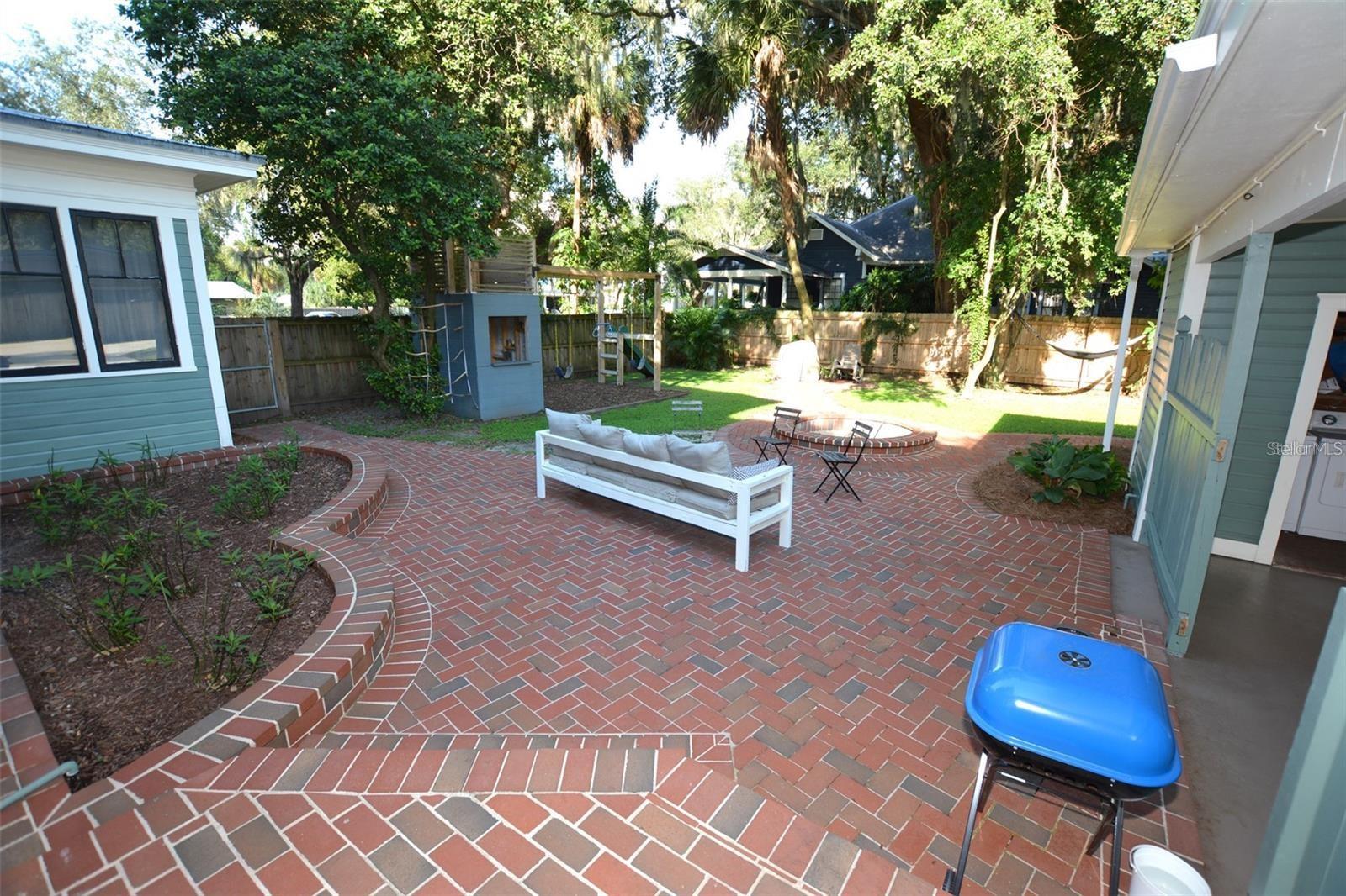 Image 31 of 82 For 705 Church Street