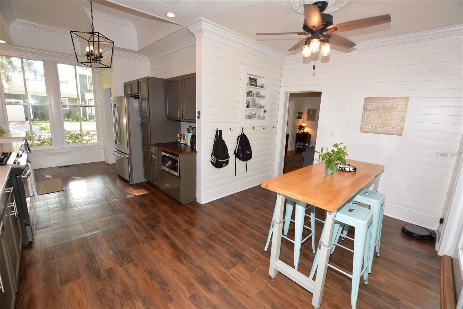 Image 50 of 82 For 705 Church Street