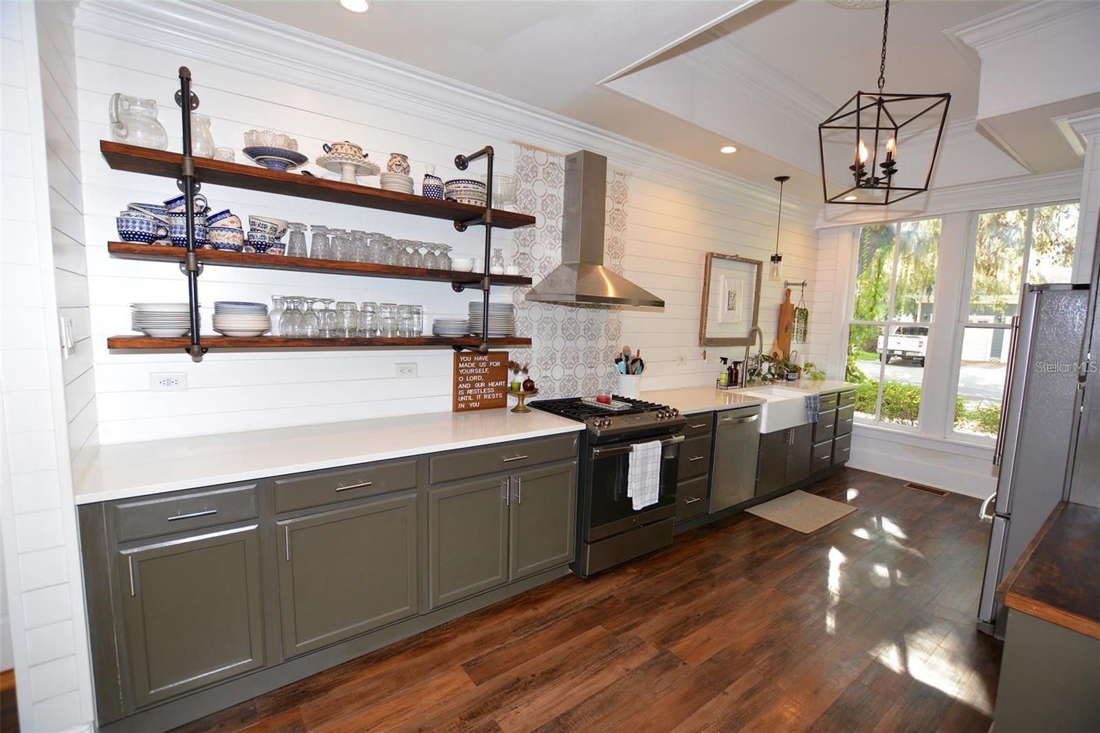 Image 51 of 82 For 705 Church Street