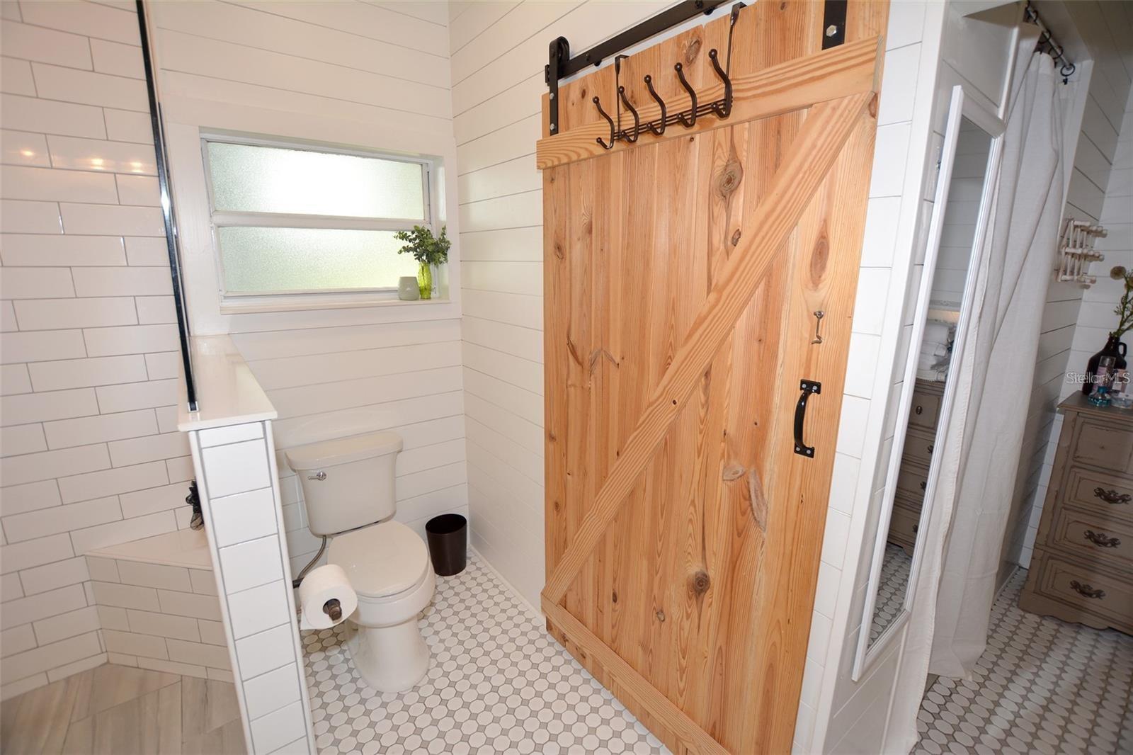 Image 63 of 82 For 705 Church Street