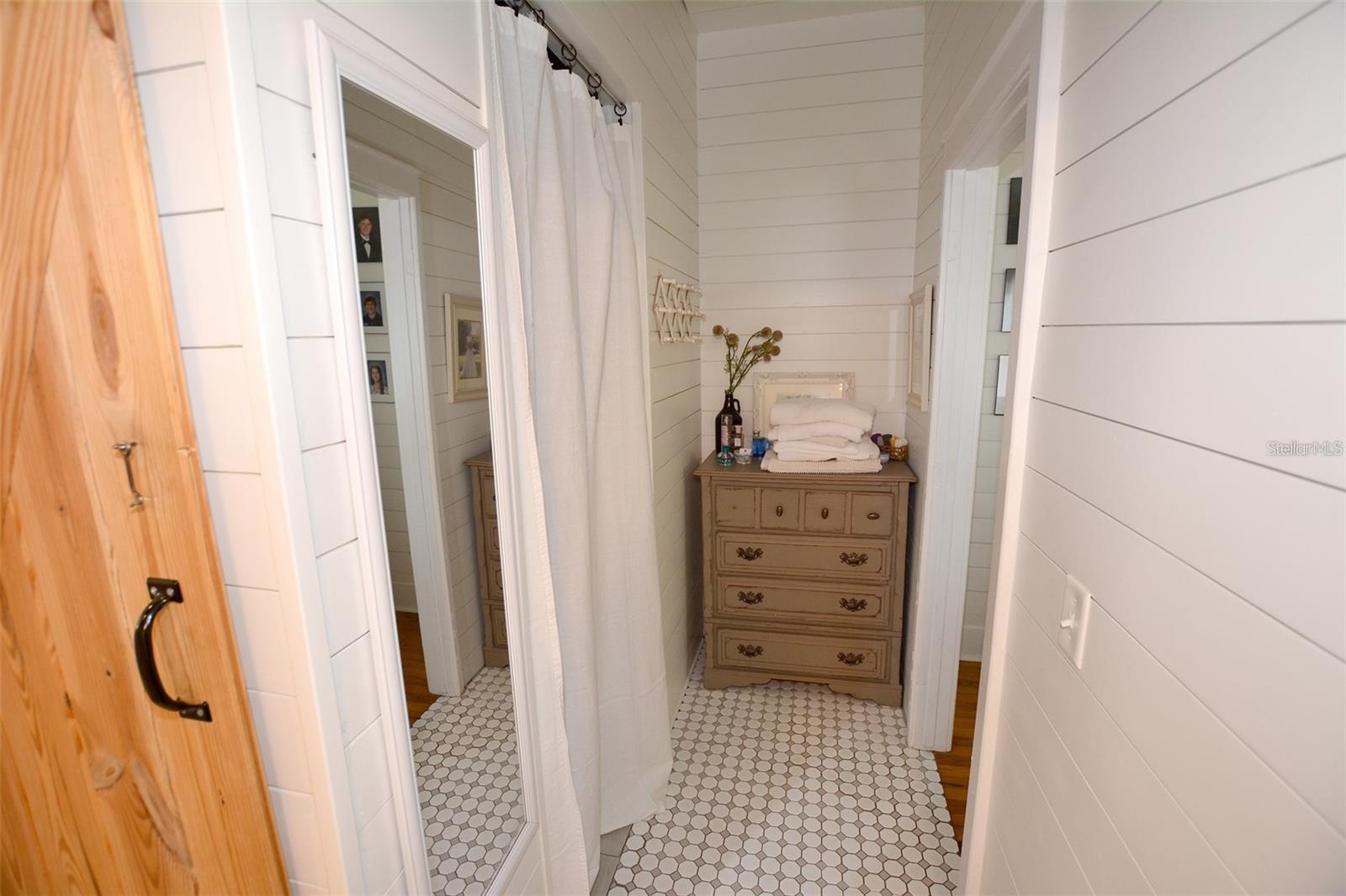 Image 64 of 82 For 705 Church Street