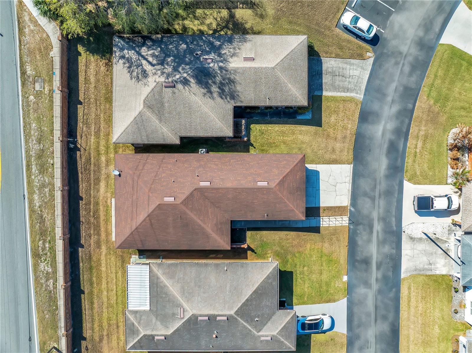 Image 32 of 36 For 661 Lake Carolyn Circle