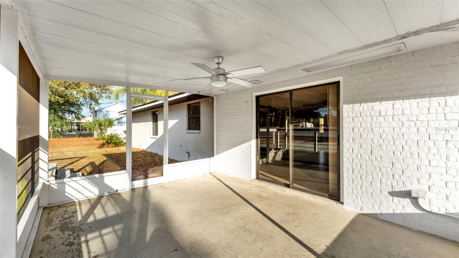 Image 35 of 46 For 4036 Hollyhead Circle S