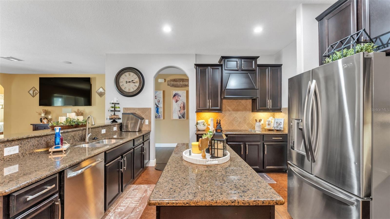 Image 16 of 36 For 4105 Berkshire Loop