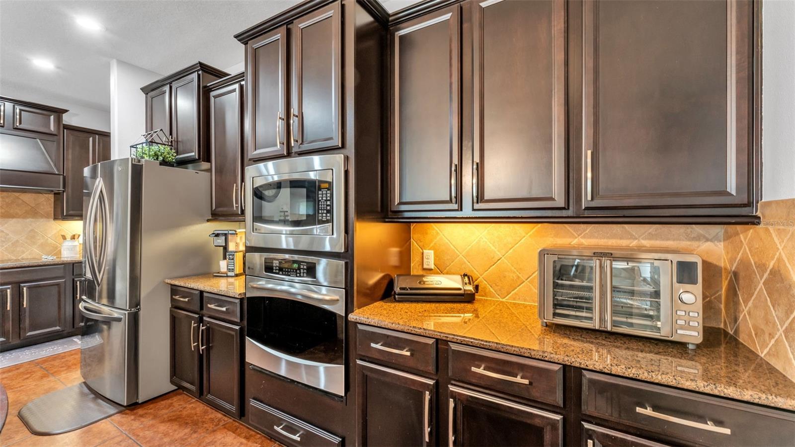 Image 18 of 36 For 4105 Berkshire Loop