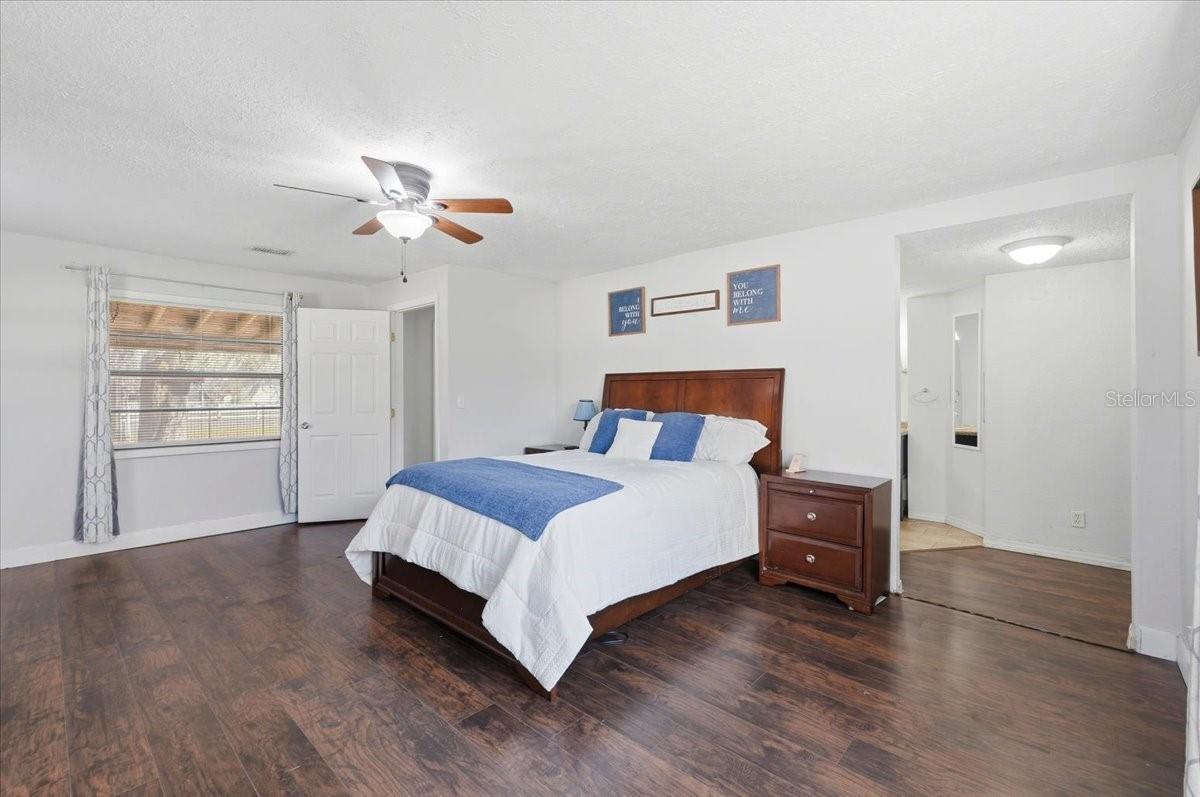 Image 13 of 34 For 901 Trapnell Road