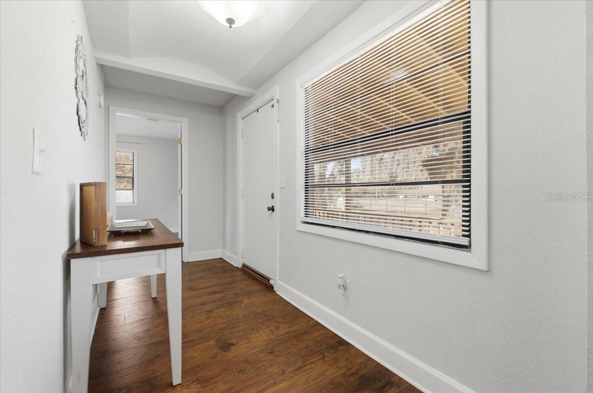 Image 5 of 34 For 901 Trapnell Road