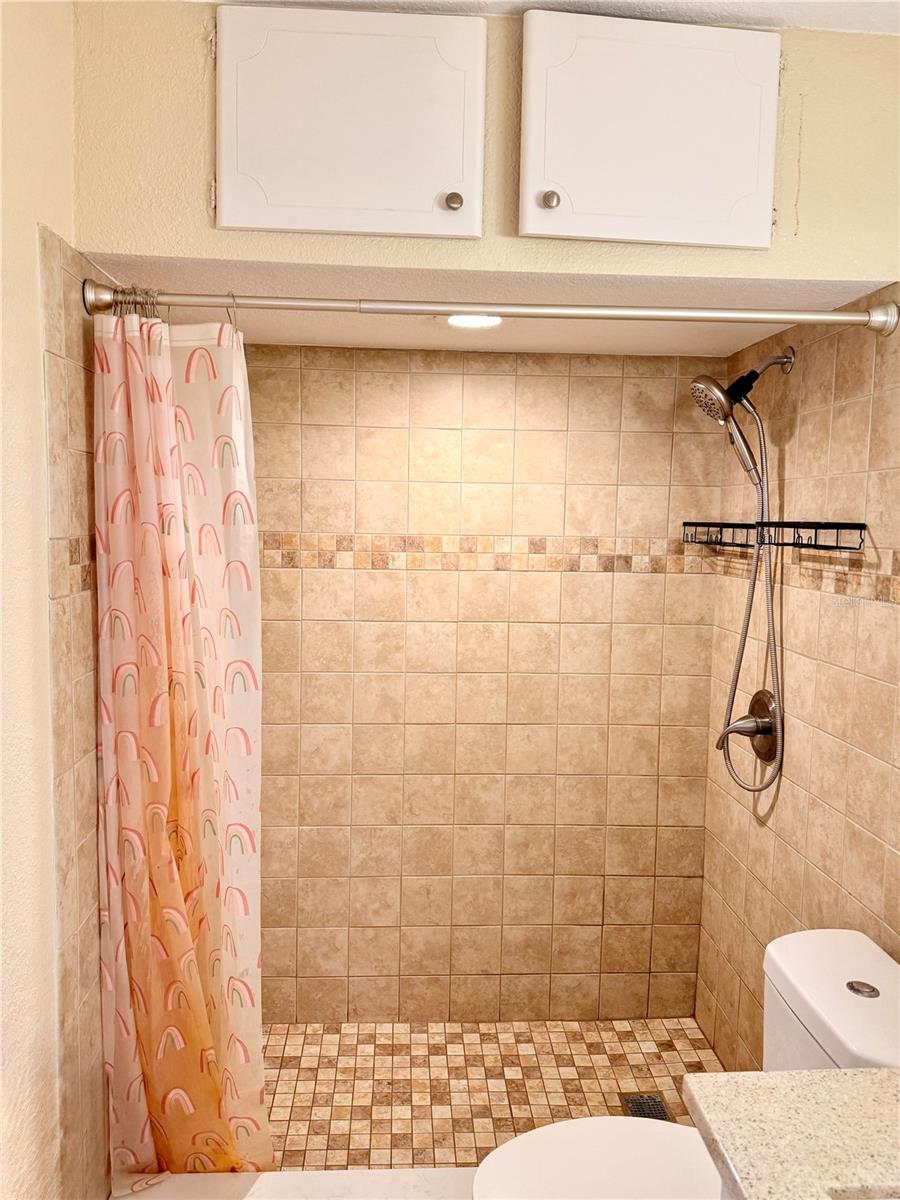 Image 18 of 43 For 1700 6th Street Nw A37