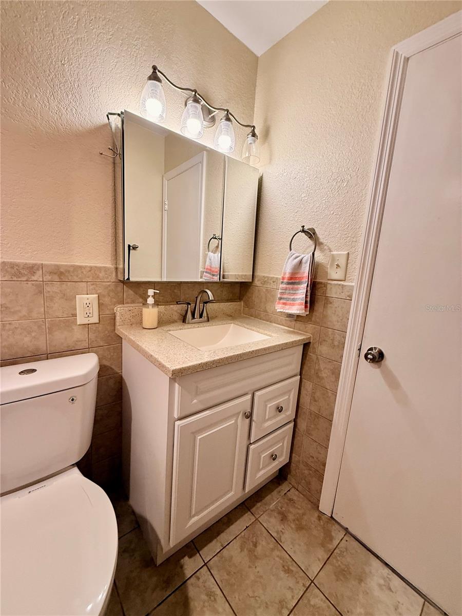 Image 20 of 43 For 1700 6th Street Nw A37