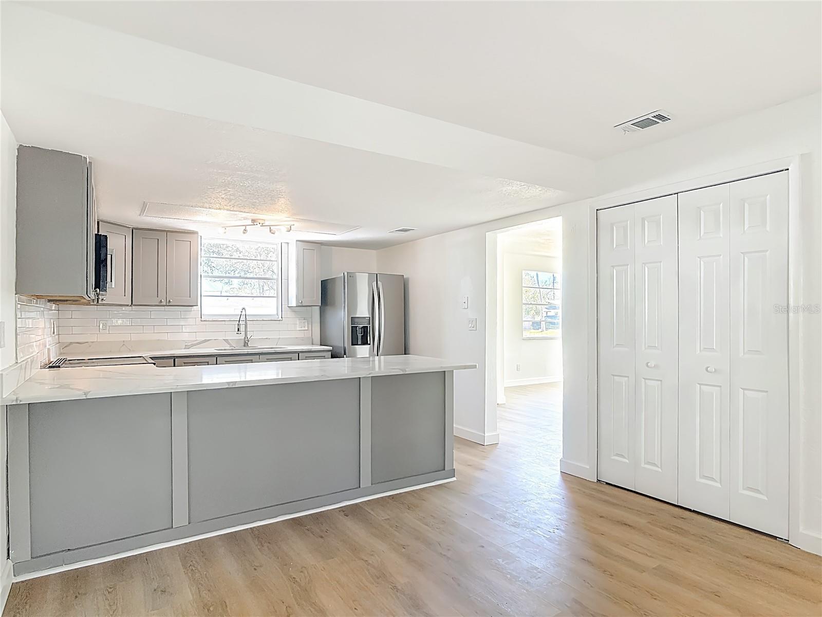 Image 16 of 47 For 2280 Green Street