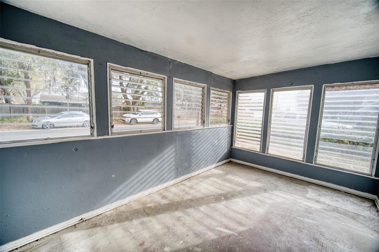 Image 6 of 40 For 2317 Harris Street