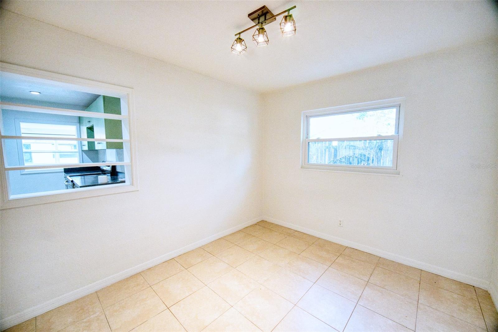 Image 9 of 40 For 2317 Harris Street