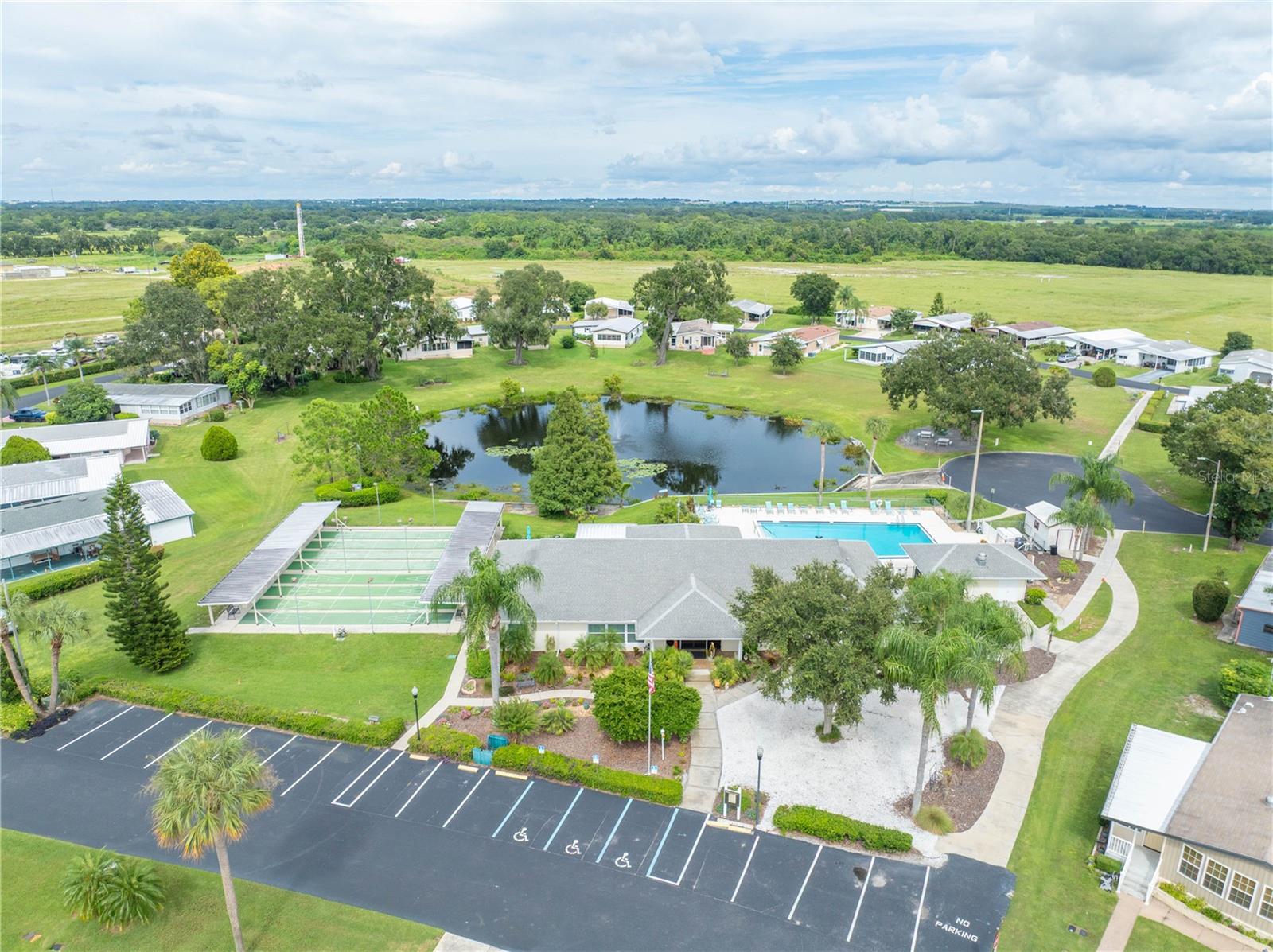 Image 30 of 36 For 6133 Grand Oaks Drive Se