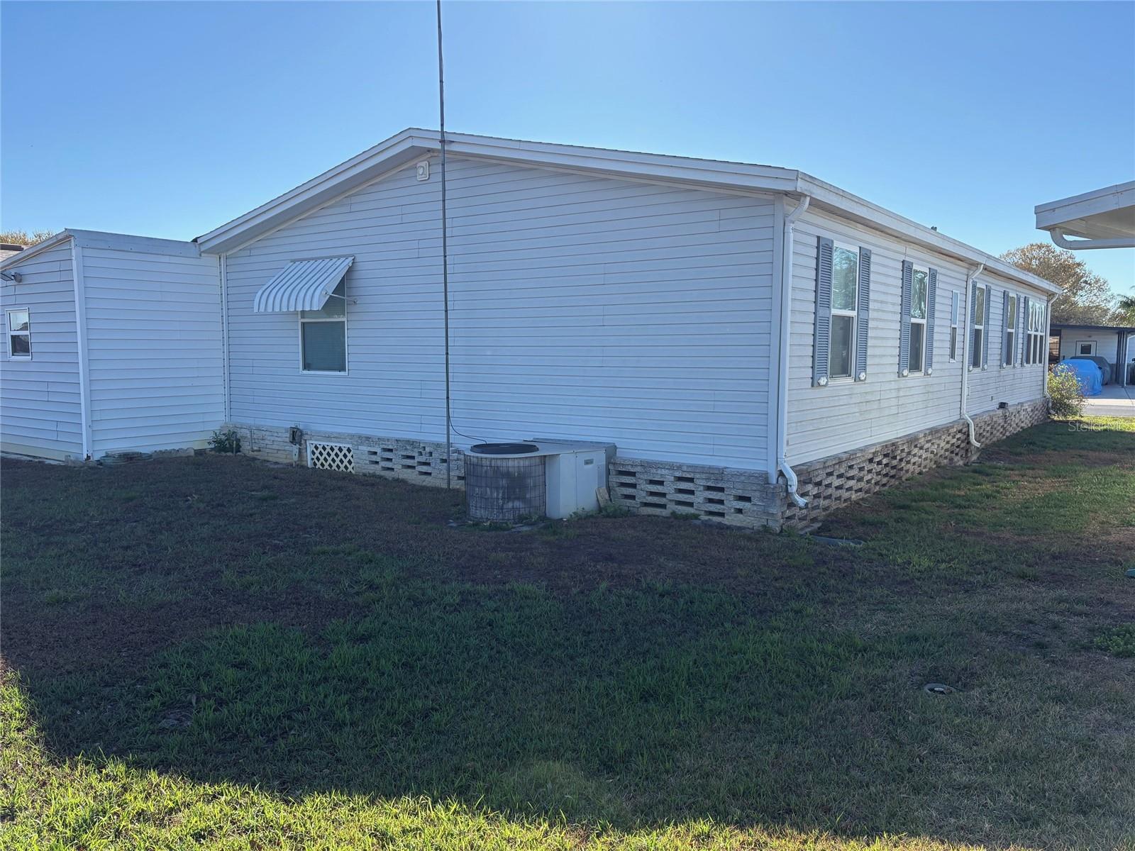 Image 4 of 36 For 6133 Grand Oaks Drive Se