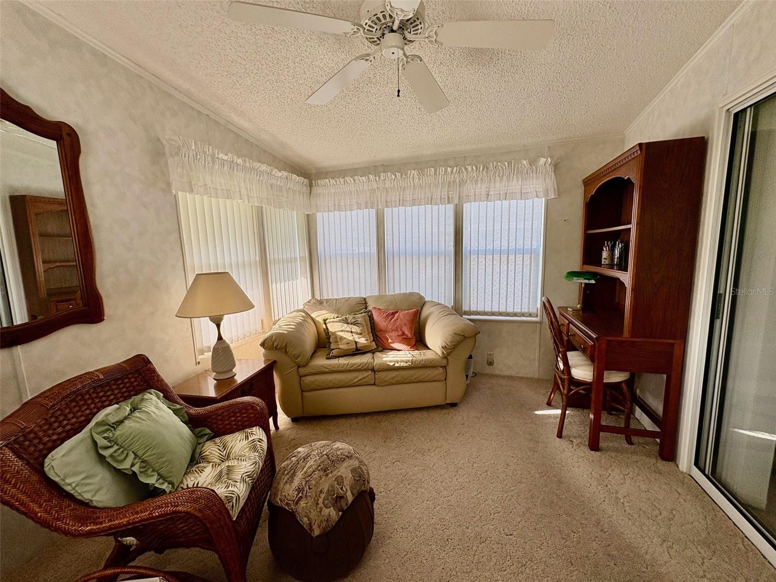 Image 5 of 36 For 6133 Grand Oaks Drive Se