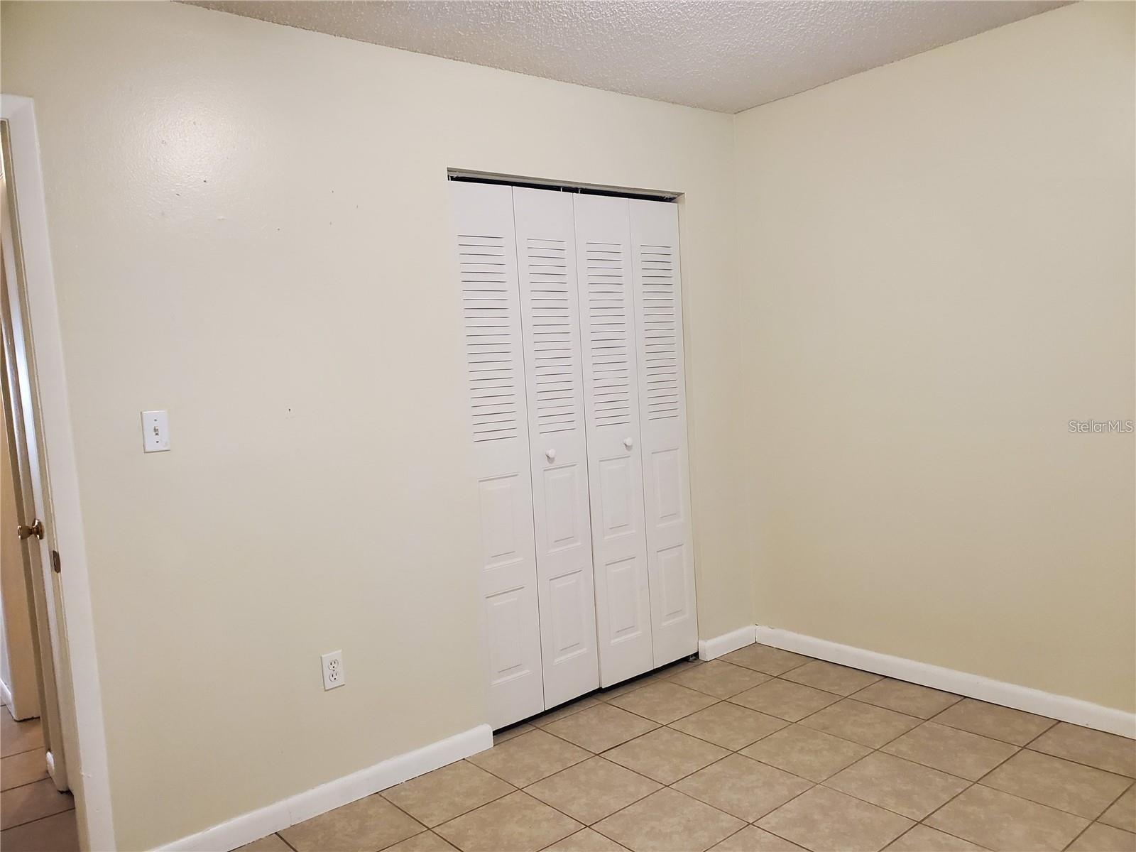 Image 6 of 9 For 734 Shakespeare Drive