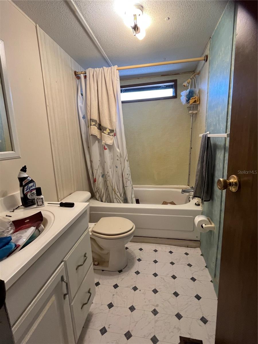 Image 16 of 36 For 3535 King Court