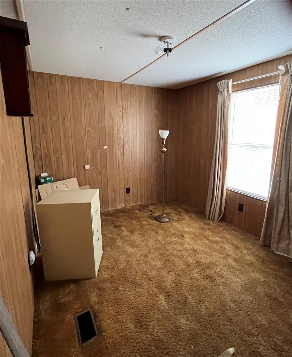 Image 19 of 36 For 3535 King Court