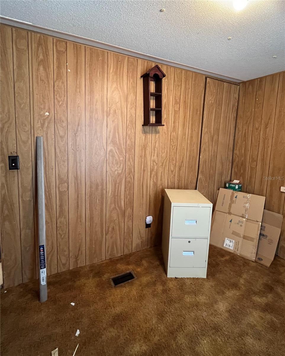 Image 23 of 36 For 3535 King Court