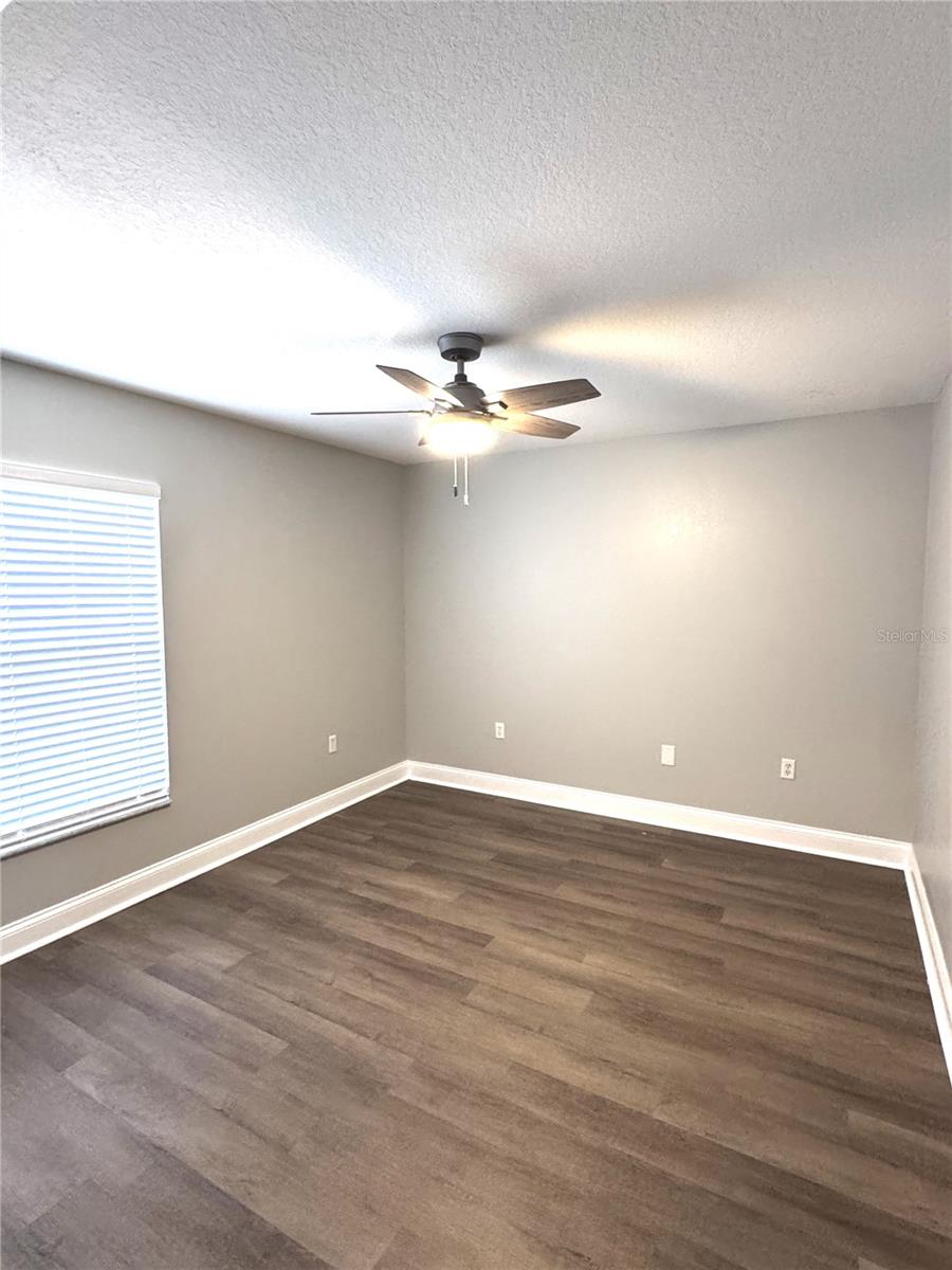 Image 31 of 39 For 2616 Hickory View Loop