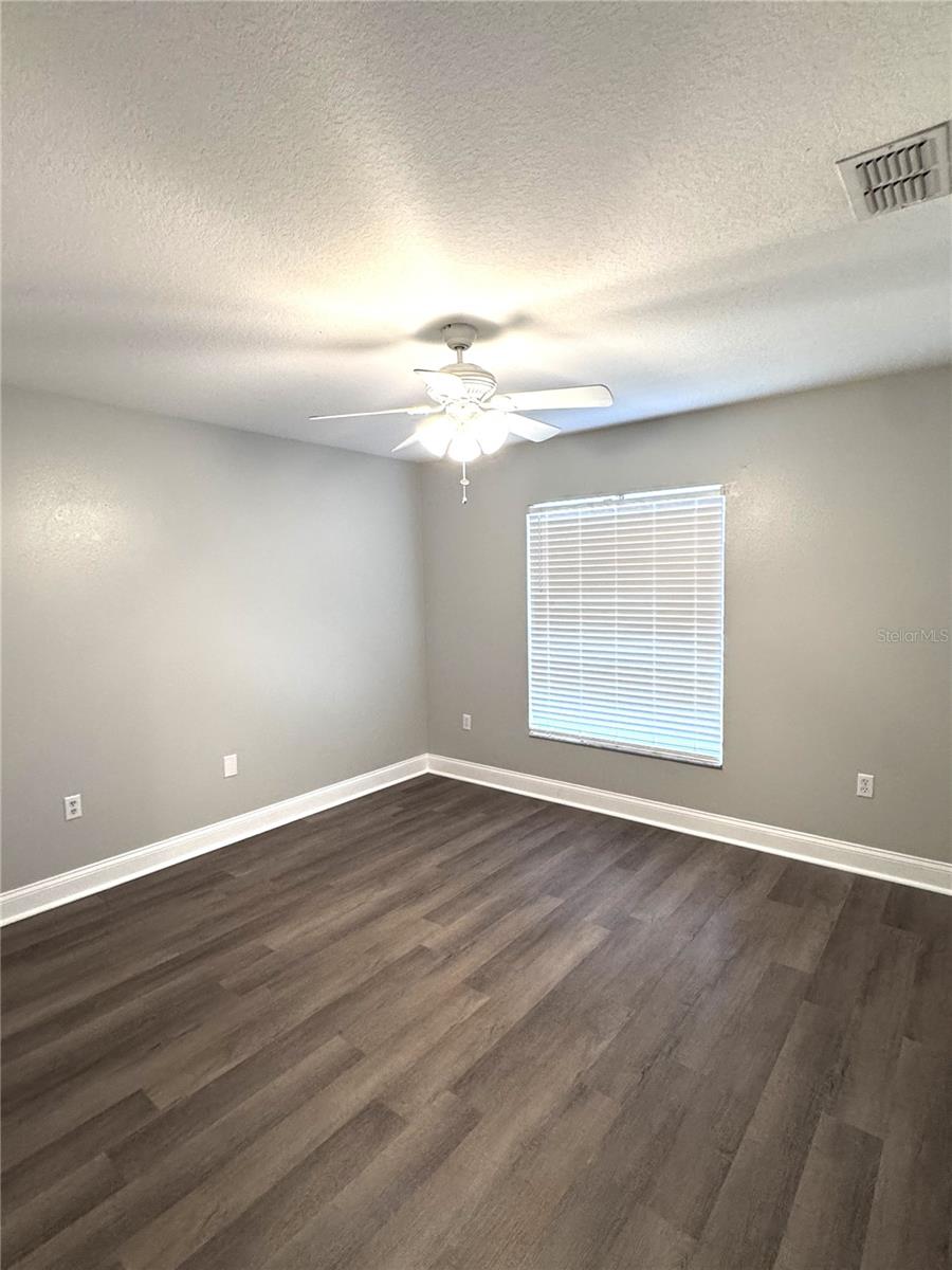 Image 33 of 39 For 2616 Hickory View Loop