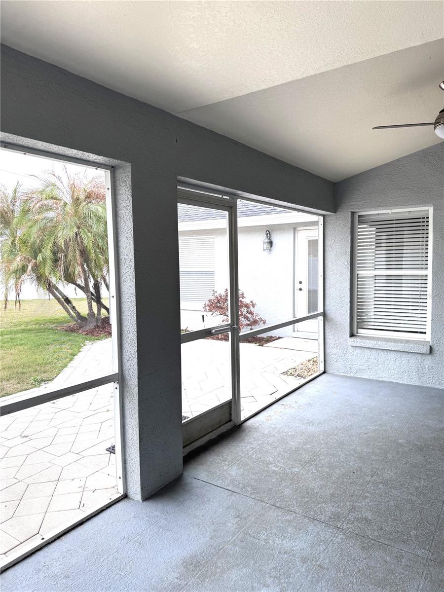 Image 38 of 39 For 2616 Hickory View Loop