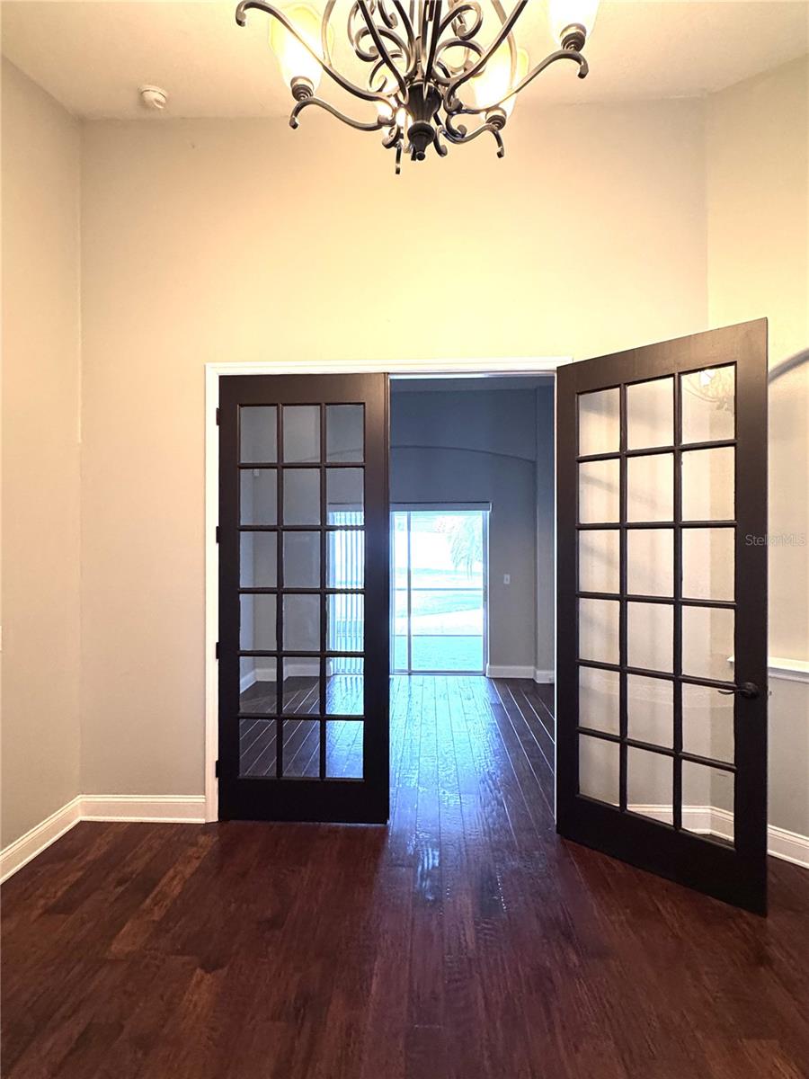 Image 7 of 39 For 2616 Hickory View Loop