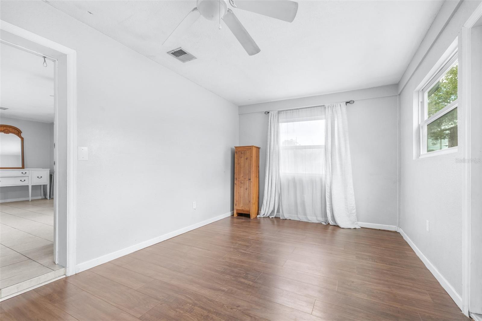 Image 20 of 27 For 2584 Edmond Circle