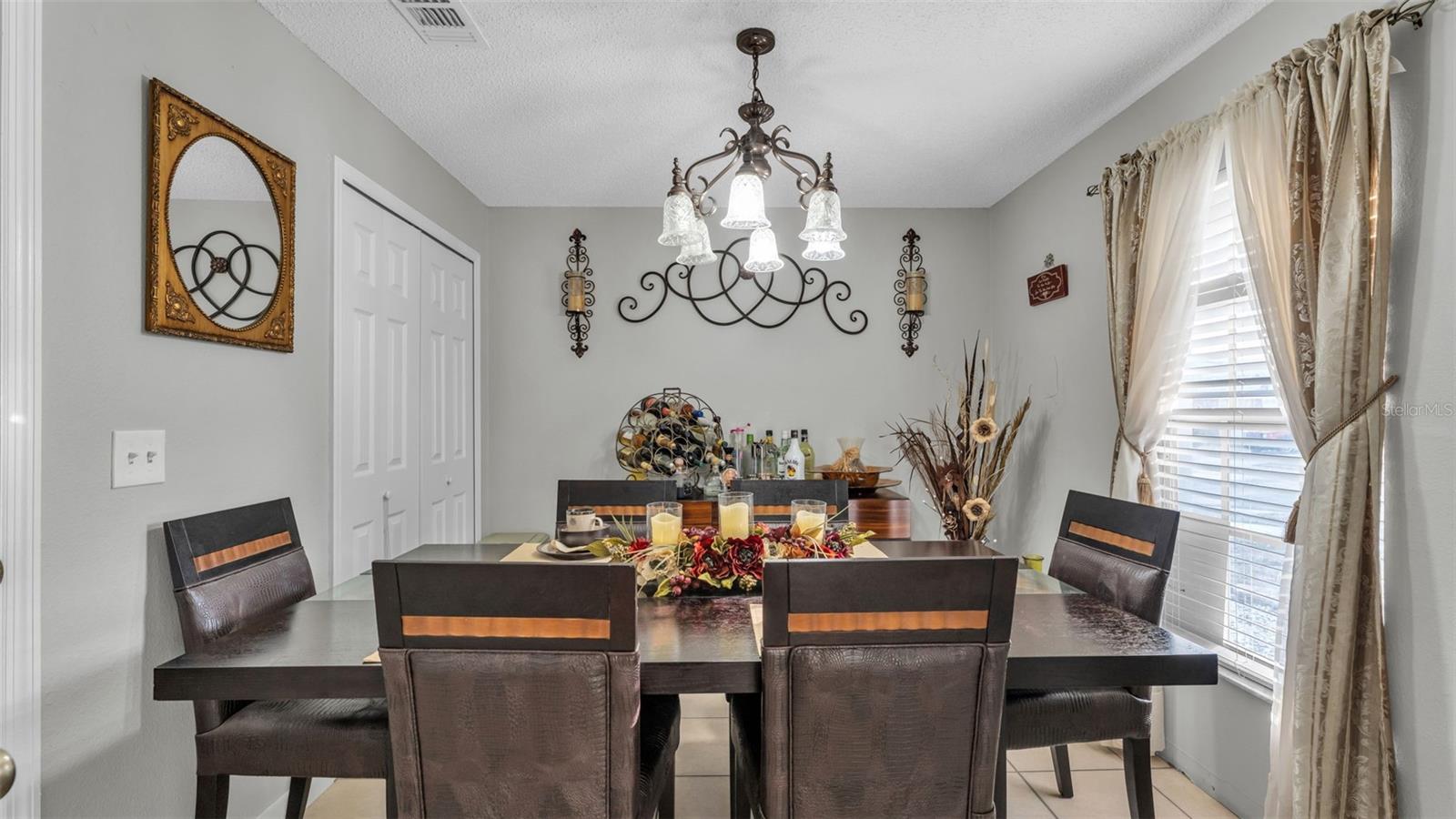 Image 9 of 40 For 5410 Lindburg Street