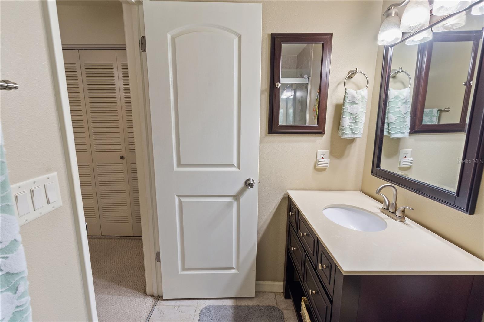 Image 14 of 43 For 111 Las Flores