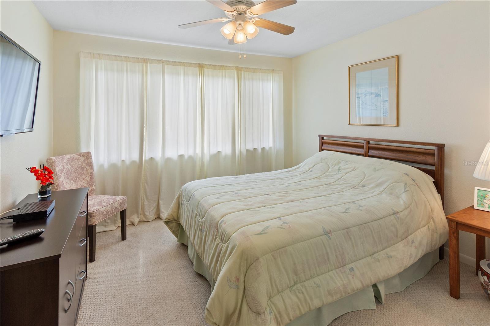 Image 19 of 43 For 111 Las Flores