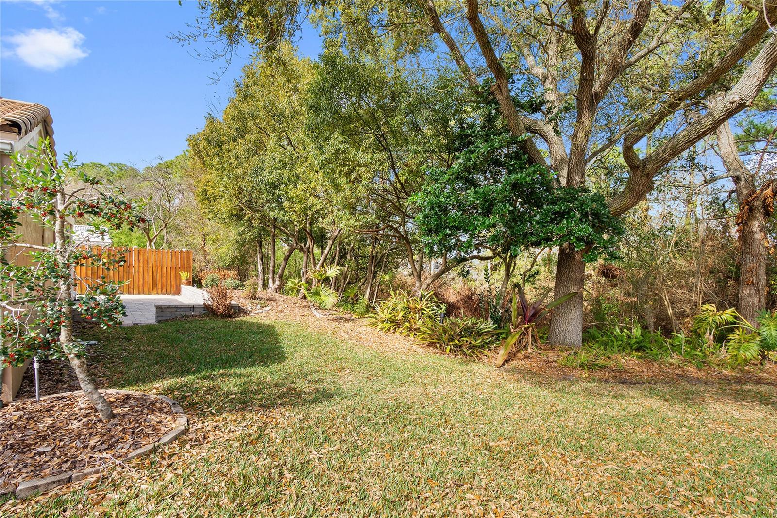 Image 26 of 43 For 111 Las Flores