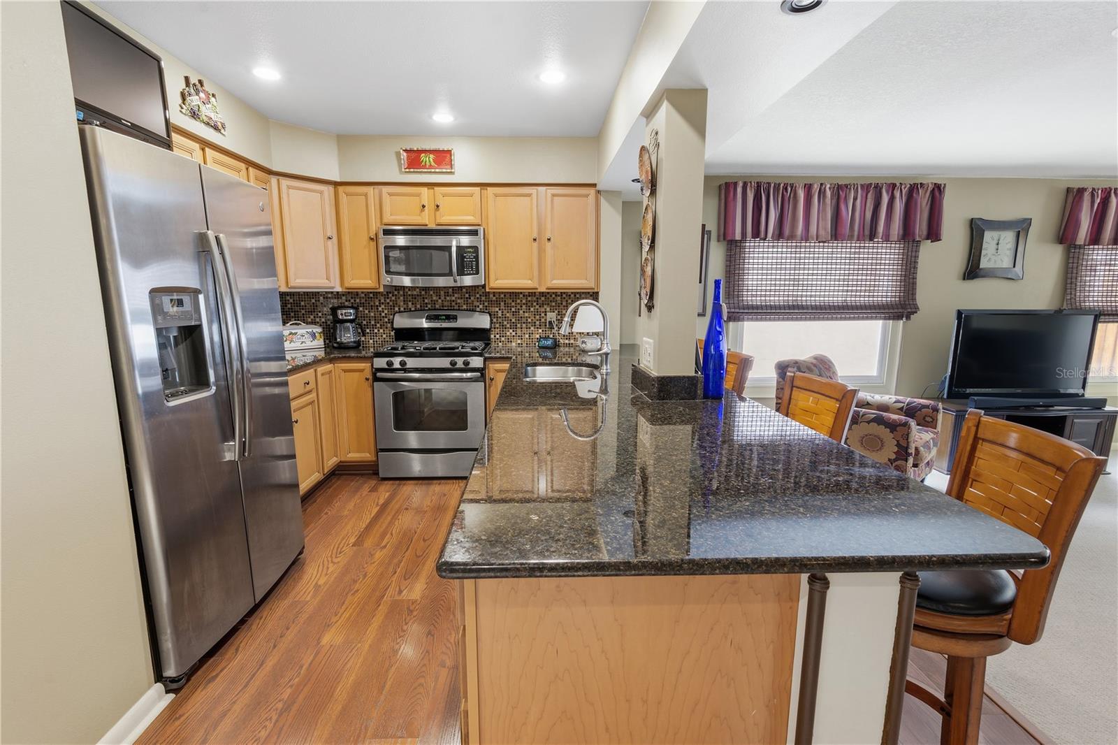 Image 7 of 43 For 111 Las Flores