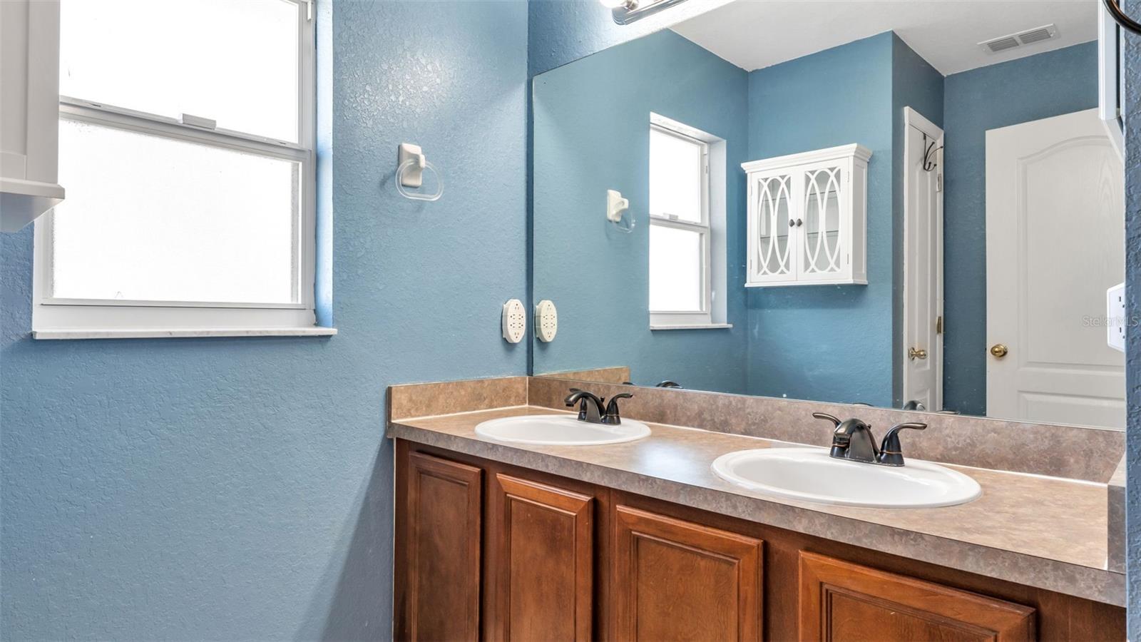 Image 21 of 43 For 7755 Canterbury Circle