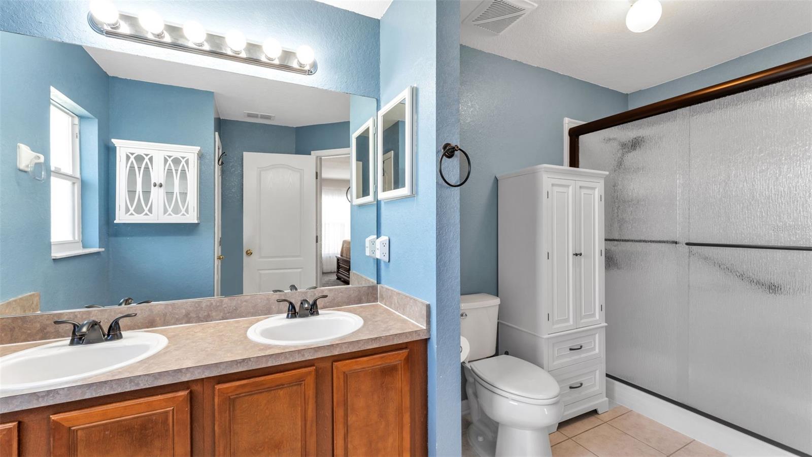 Image 23 of 43 For 7755 Canterbury Circle