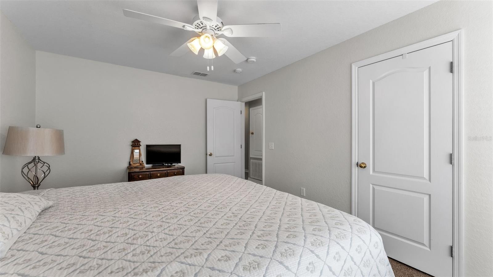 Image 27 of 43 For 7755 Canterbury Circle