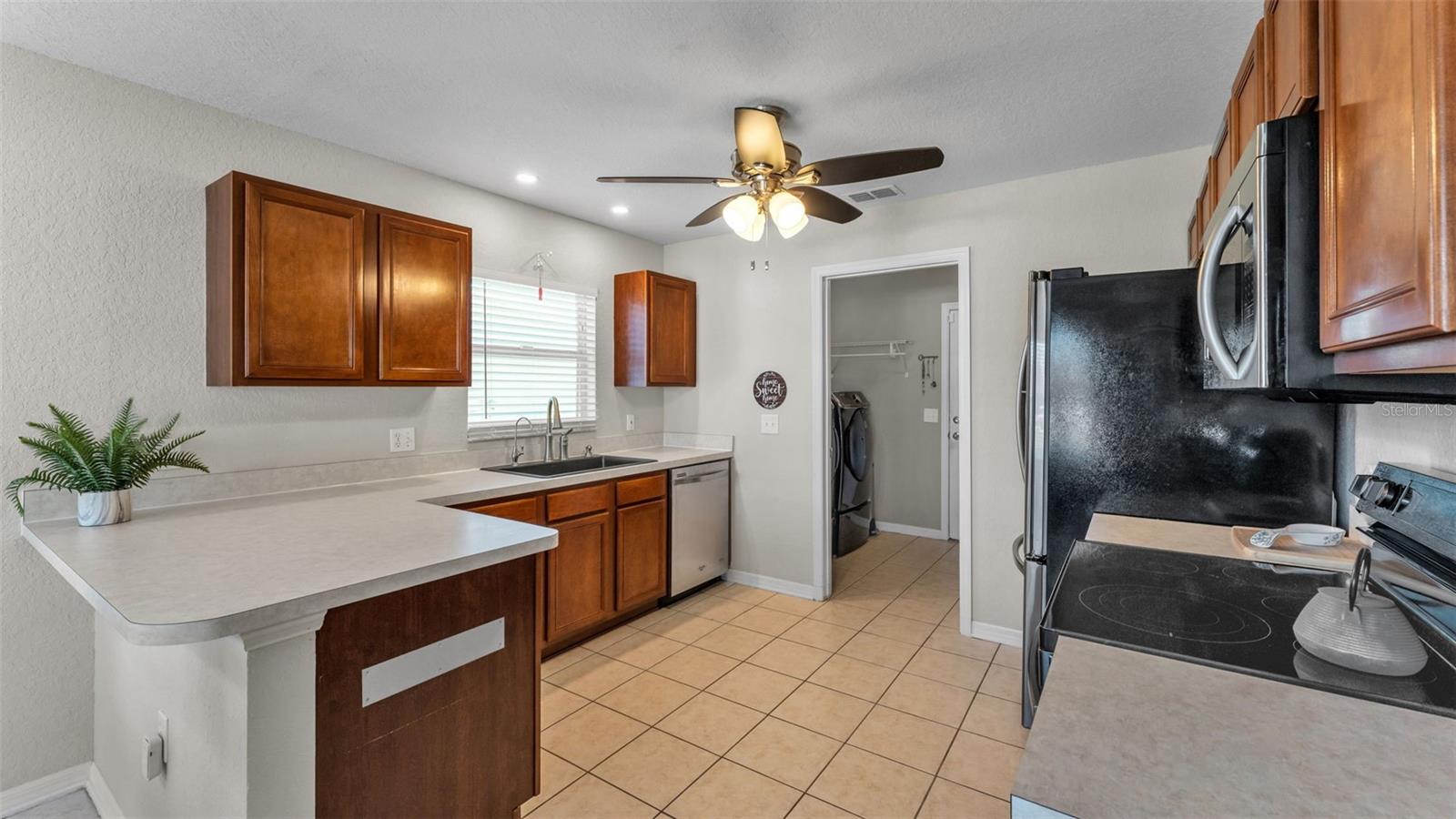 Image 7 of 43 For 7755 Canterbury Circle