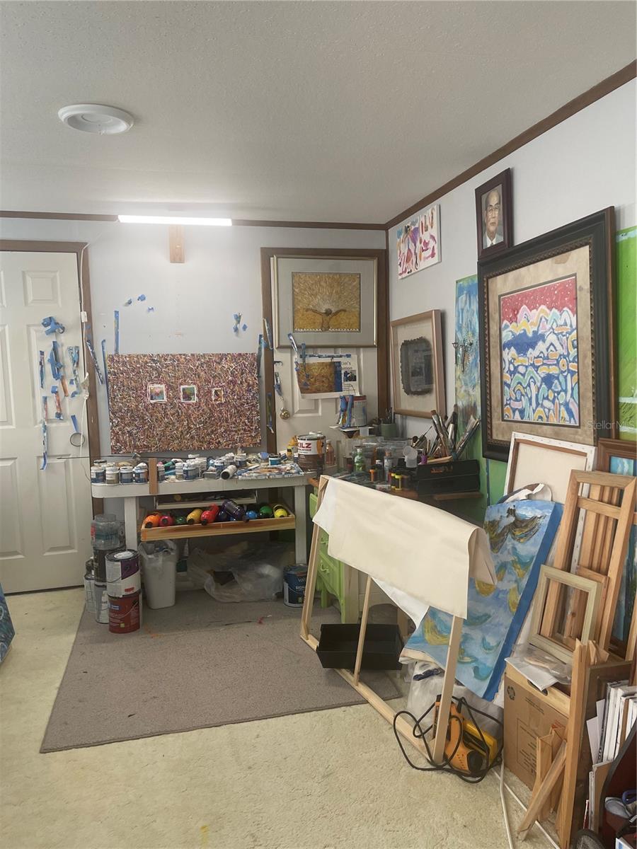 Image 11 of 21 For 501 Oak Ridge E