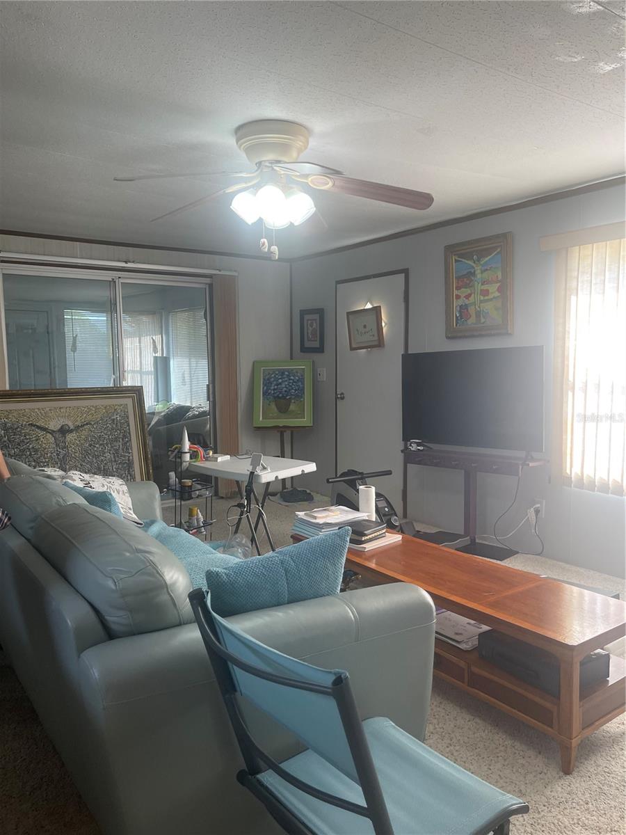 Image 13 of 21 For 501 Oak Ridge E