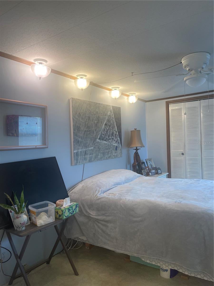 Image 9 of 21 For 501 Oak Ridge E