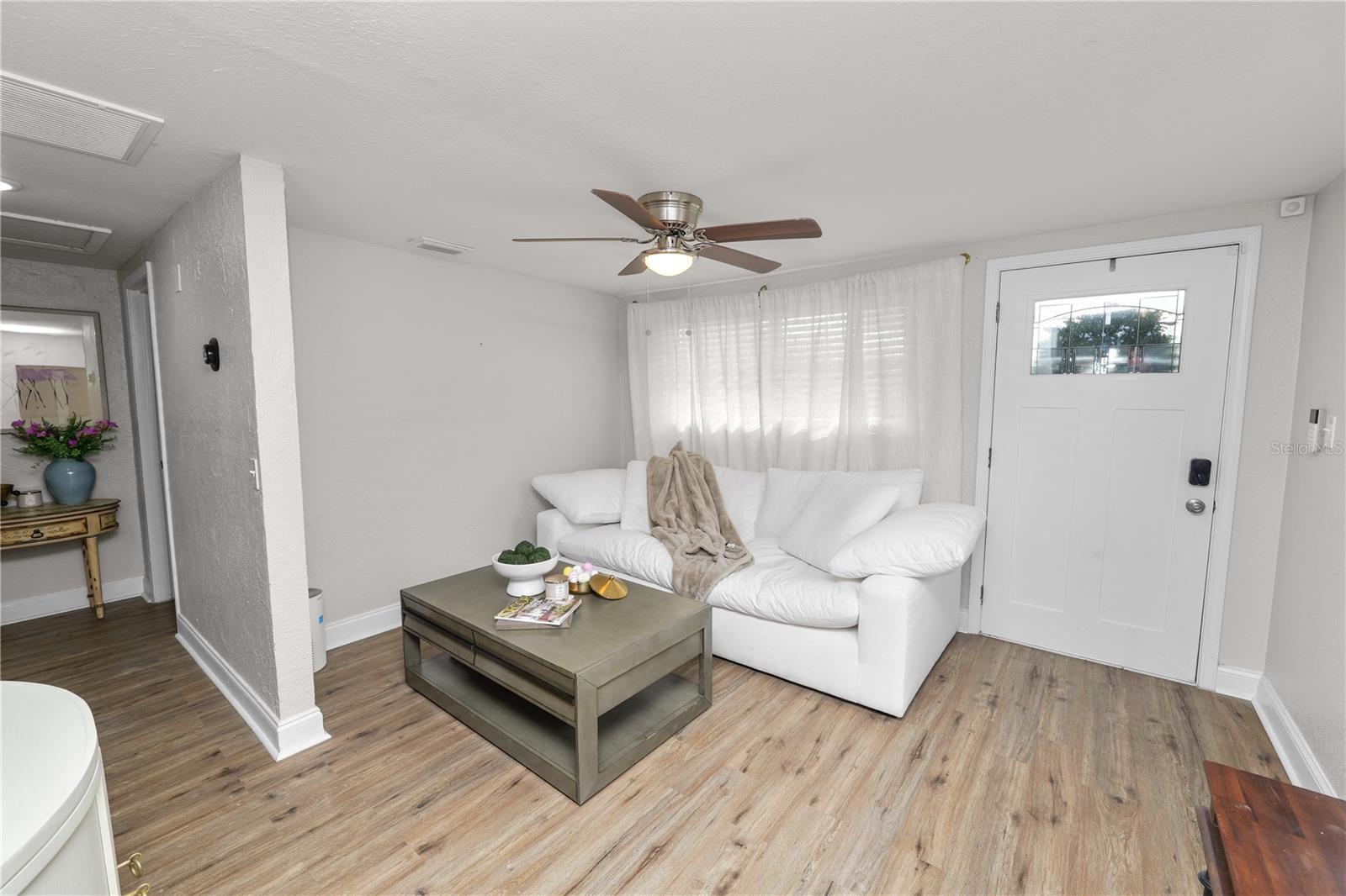 Image 3 of 18 For 272 Avenue A