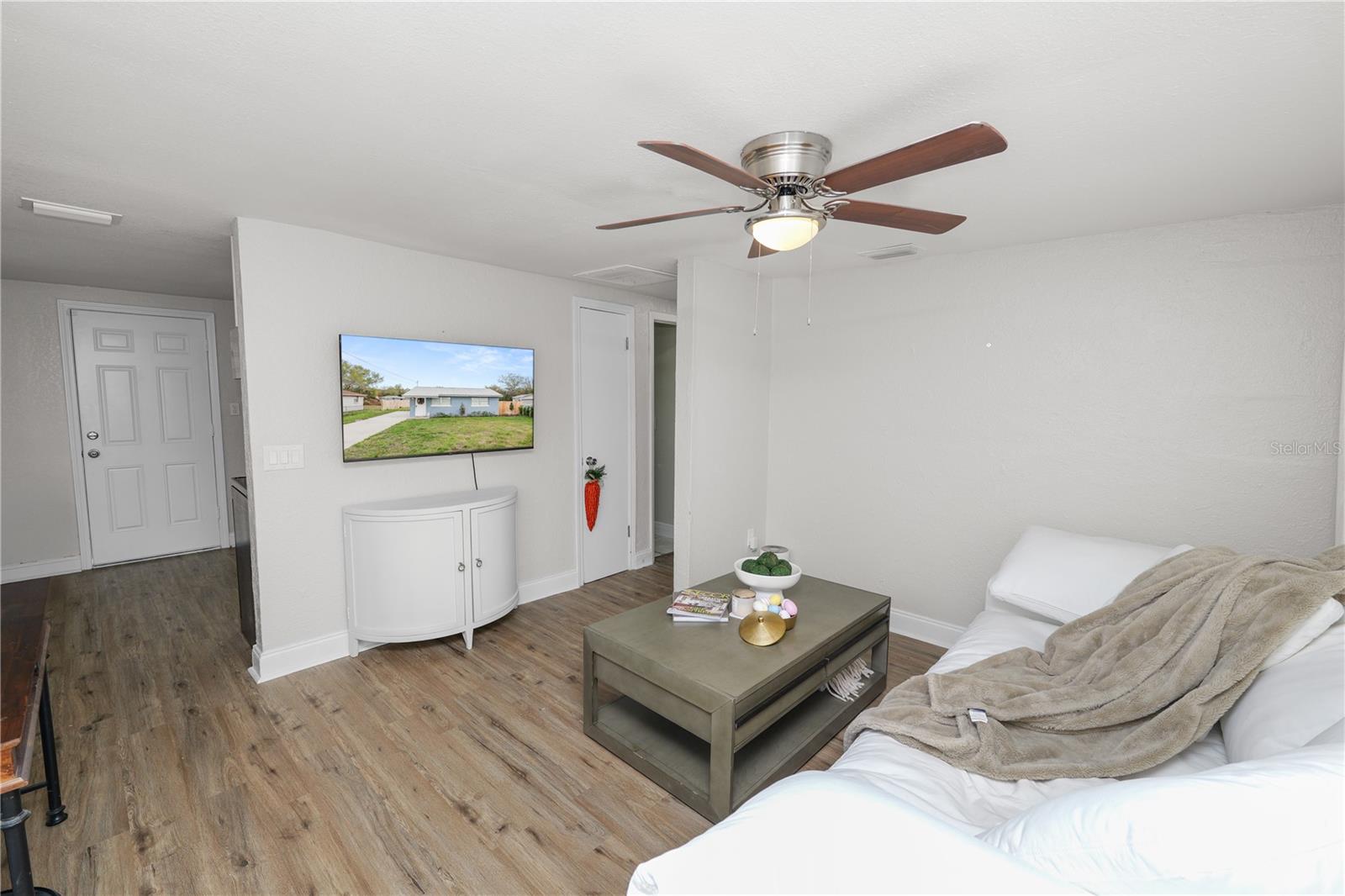 Image 5 of 18 For 272 Avenue A