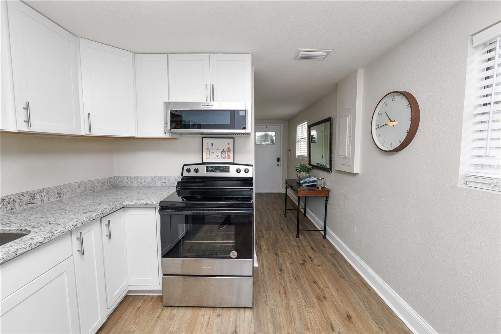 Image 8 of 18 For 272 Avenue A