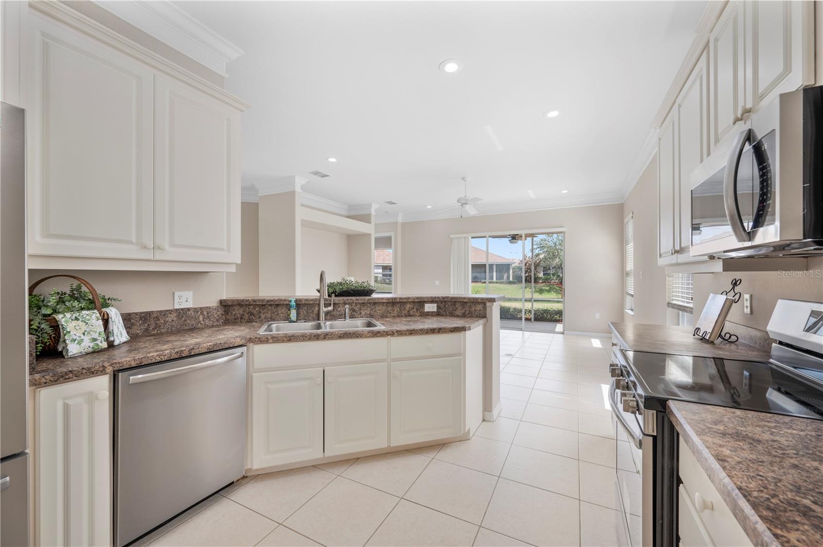 Image 6 of 44 For 3342 Turnberry Lane