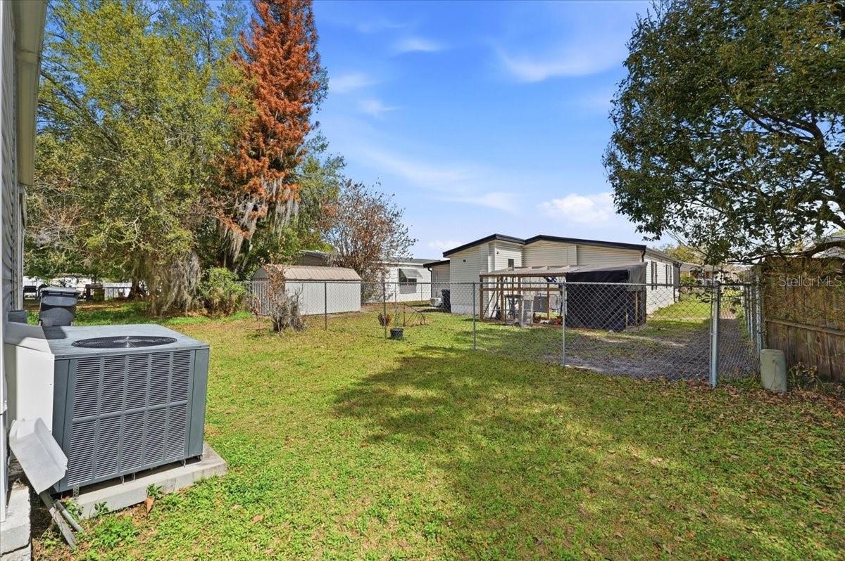 Image 33 of 38 For 436 Oak Ridge W