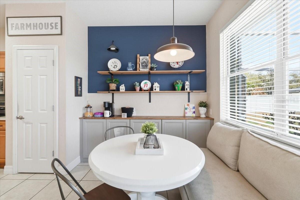 Image 13 of 43 For 6474 Bristol Oaks Drive